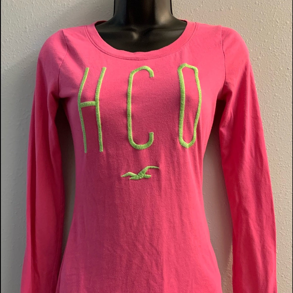 Hollister pink with green embroidered logo long sleeve shirt size XS guc
